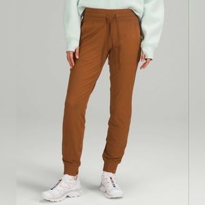 Lululemon Ready To Rulu Jogger in Copper Brown